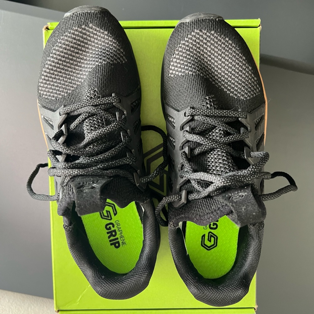 Inov8 all around gym shoe size 9